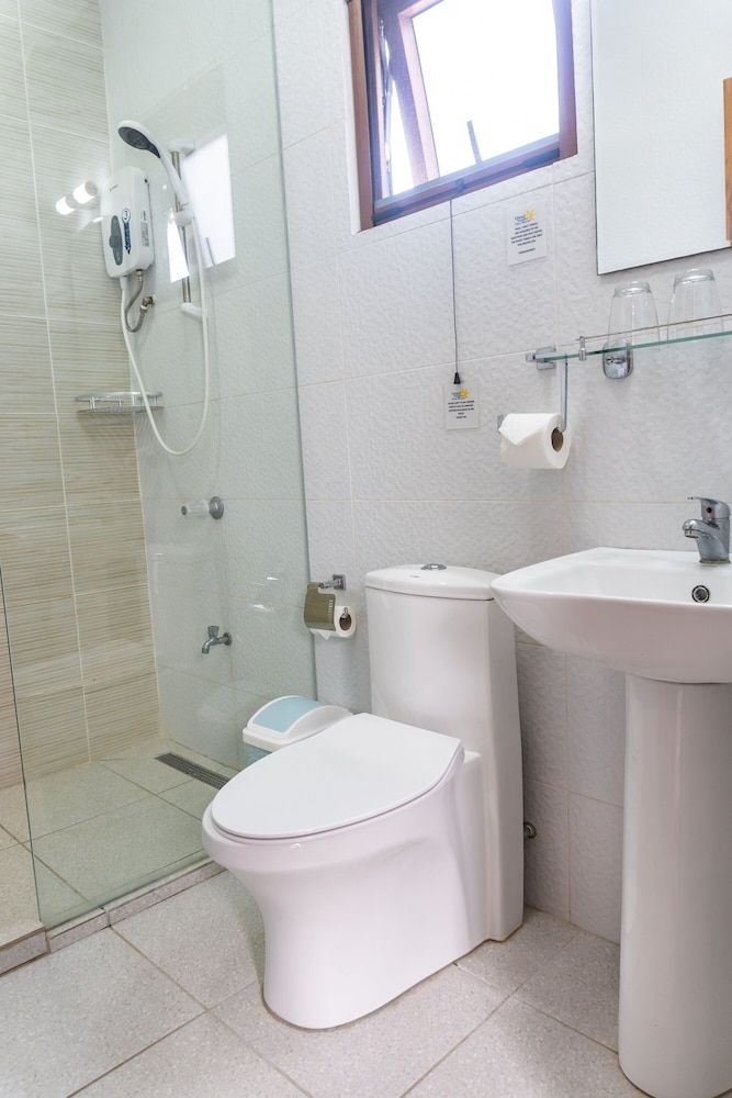 Quo Vadis Dive Resort Moalboal Deluxe Room, 1 Bedroom 9