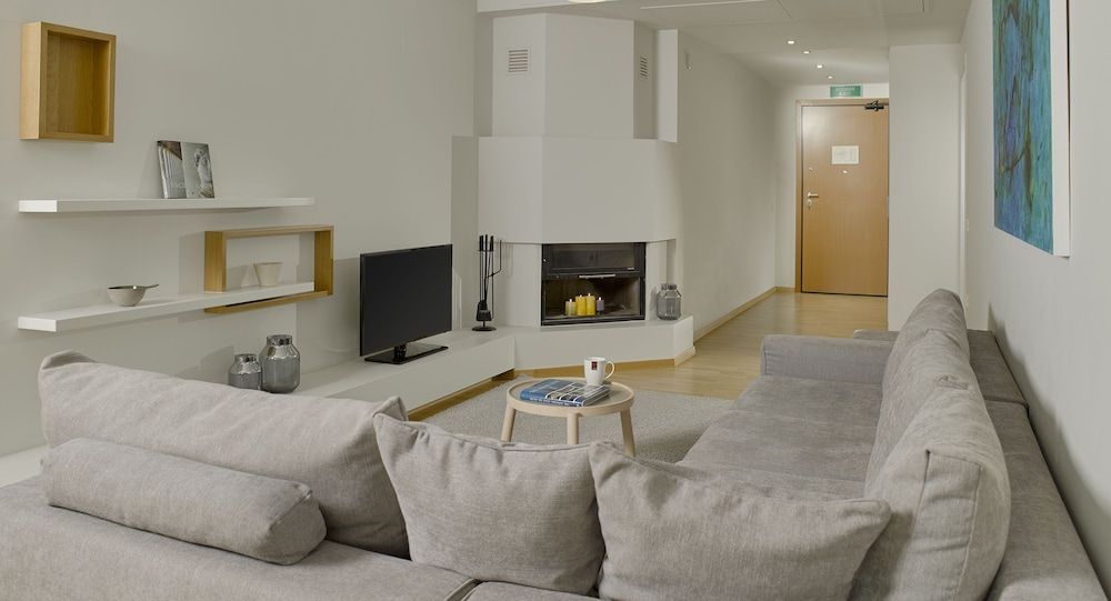 Scale Suites Deluxe Suite, 2 Bedrooms 5