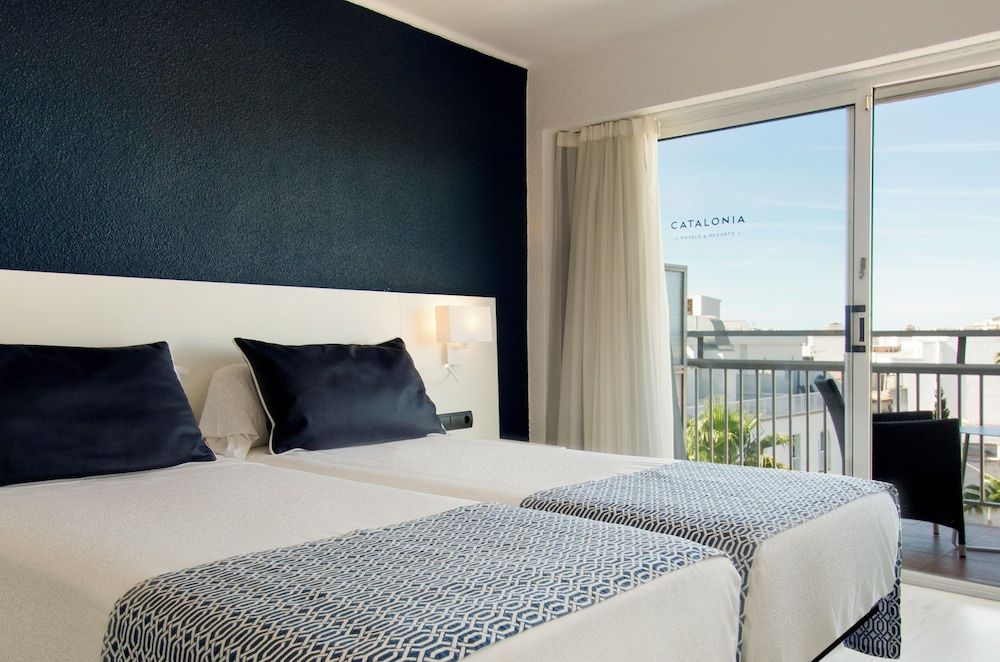 Double Room, Pool View