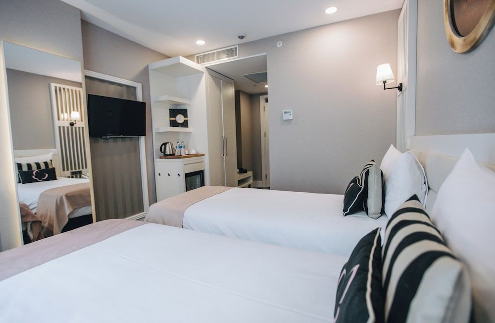 Mia Berre Hotels Comfort Twin Room