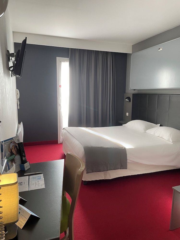Brit Hotel Confort Marvejols Comfort Double Room 2