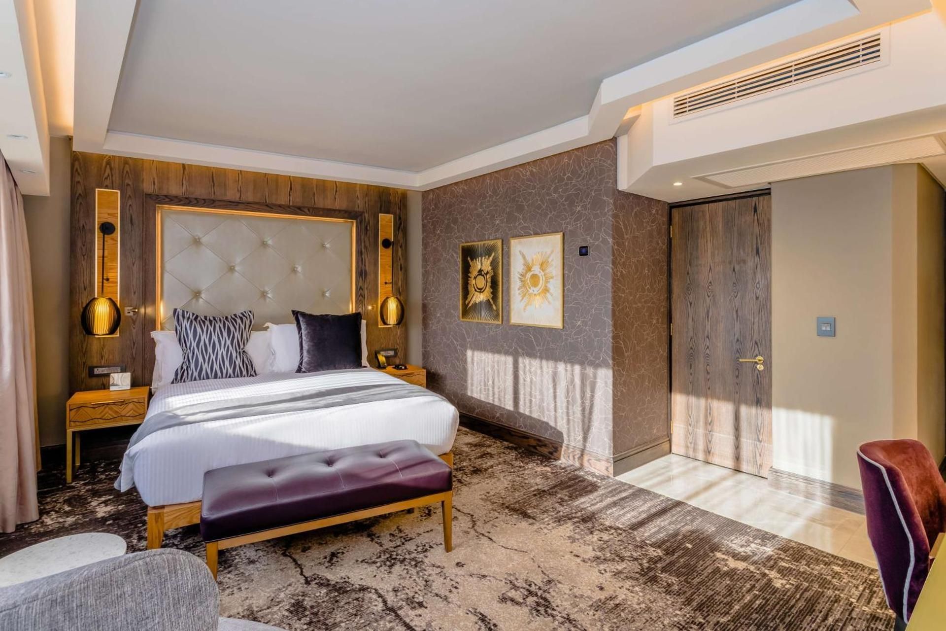 Sandton Towers Club Floor King Room