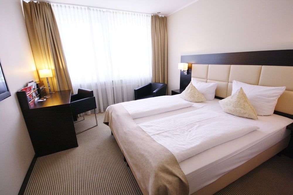Standard Twin Room, Courtyard View