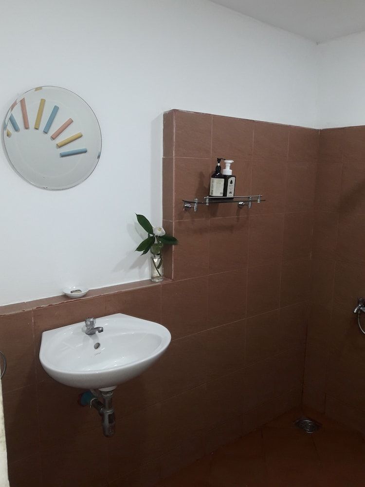 Rainbow Lodge Standard Double or Twin Room 4