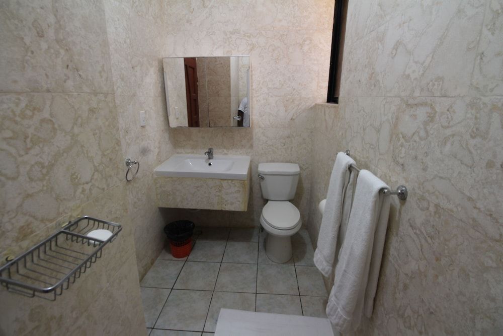 Hotel Garant & Suites Luxury Double AC 5