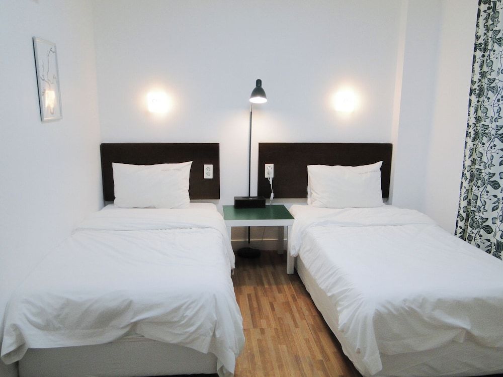 Ekonomy Haeundae Guesthouse Standard Twin Room, Private Bathroom 3