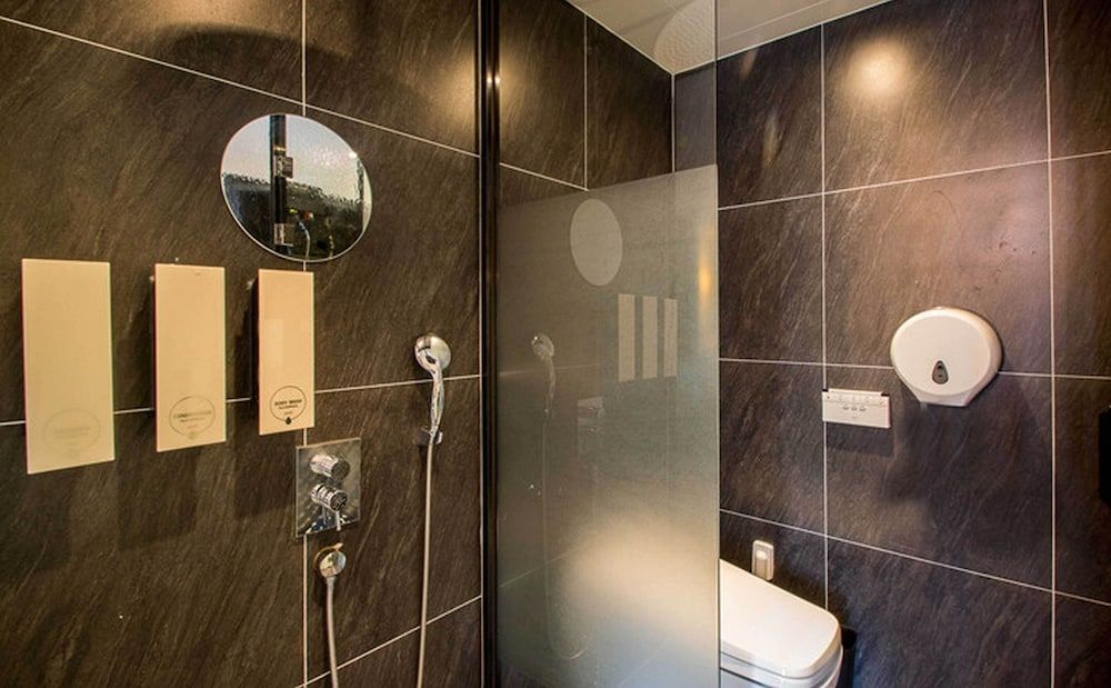 Gary Cooper Hotel Twin room (for 2 guests. for three guests, additional charge KRW 20,000/ngt at the hotel) 4