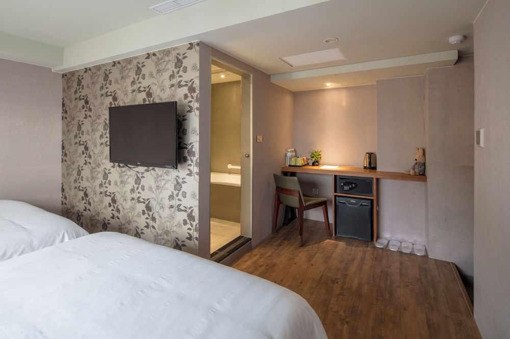undefined Urtrip Hotel 9