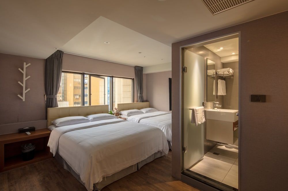 undefined Urtrip Hotel 8