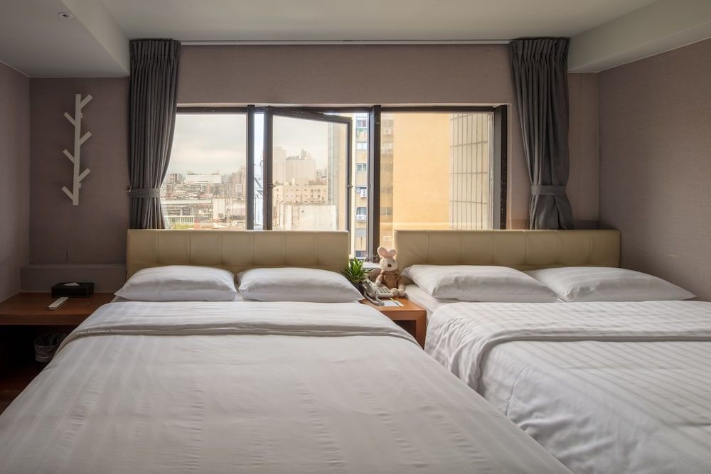 undefined Urtrip Hotel 6