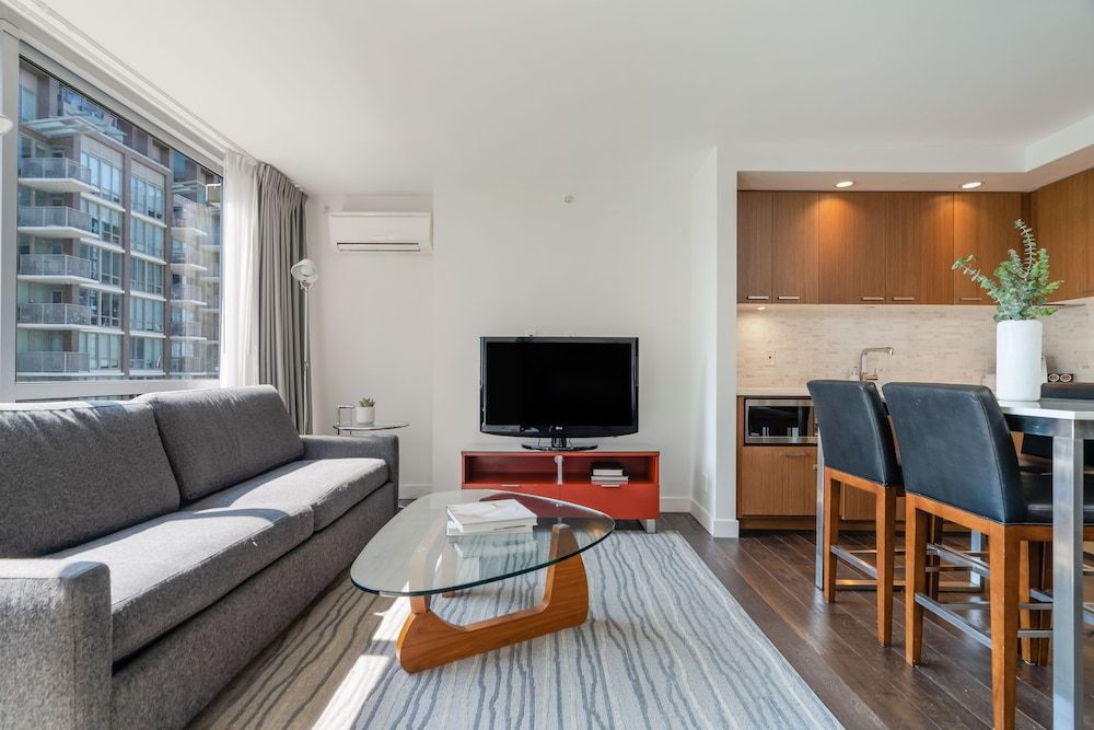 Level Vancouver - Yaletown Seymour Suite, 1 Queen Bed with Sofa bed (Level Suite) 5