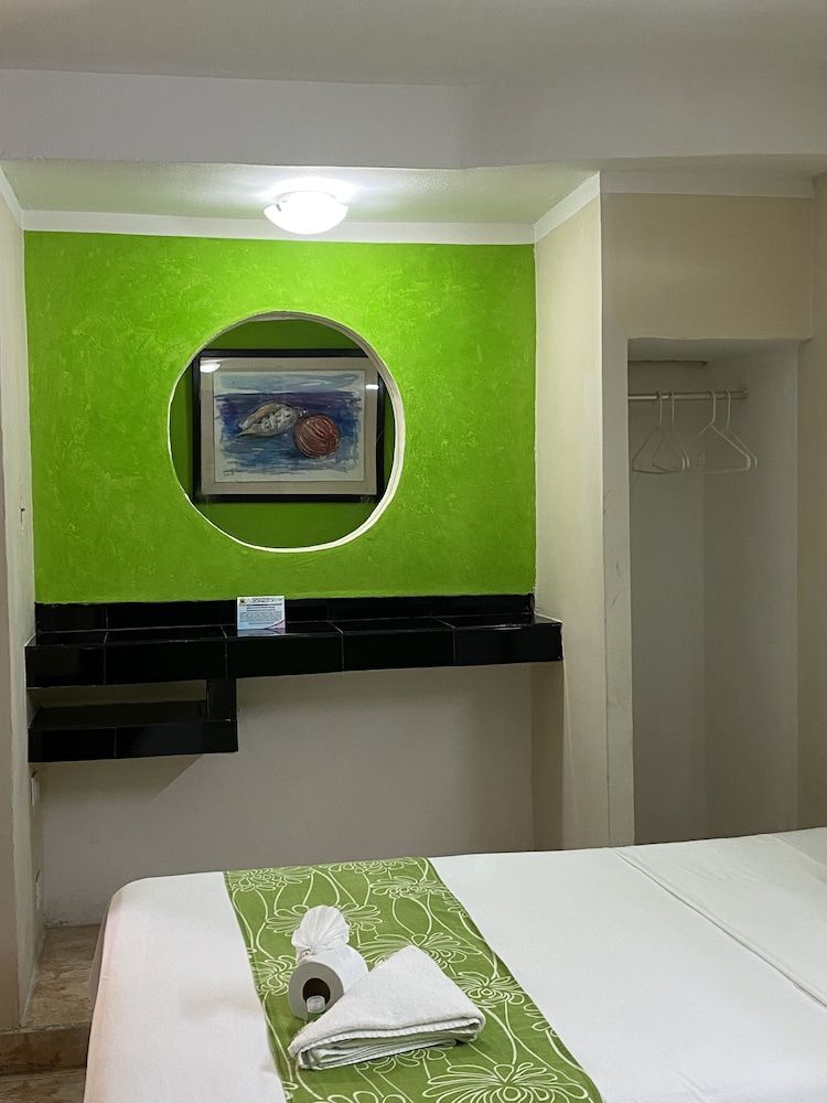 Hotel HC Internacional Standard Room, 2 Double Beds 23