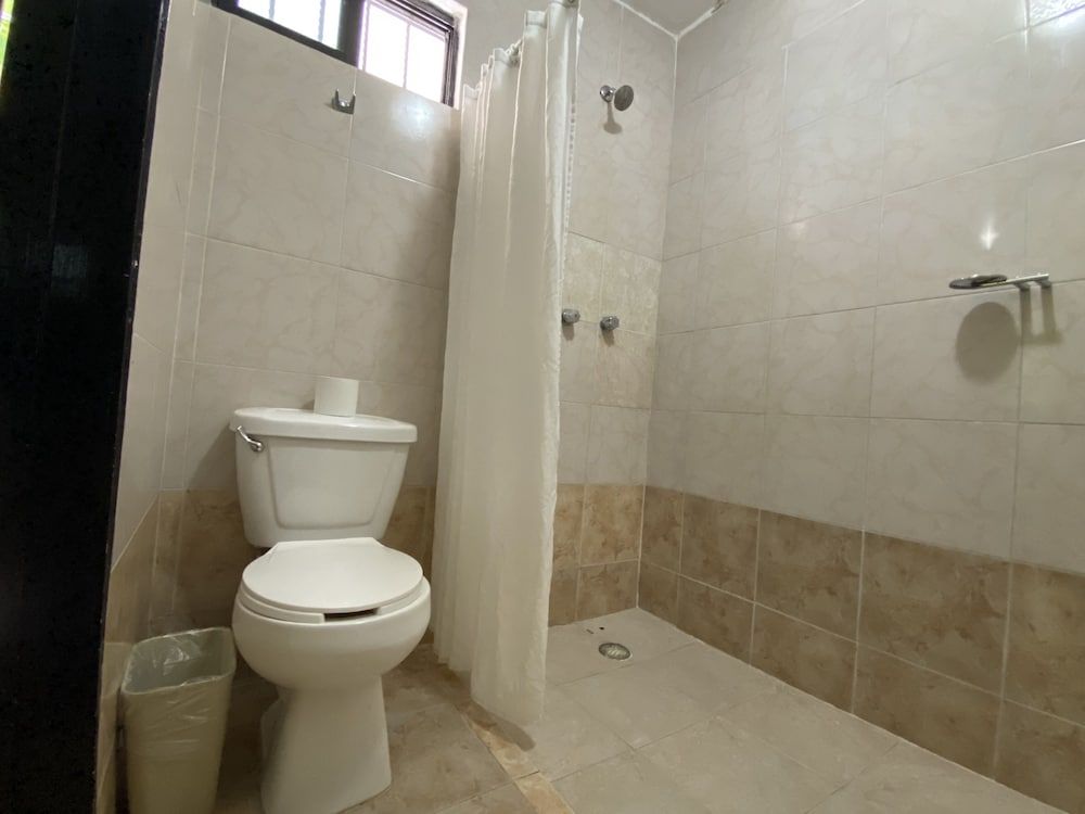 Hotel HC Internacional Standard Room, 2 Double Beds 25