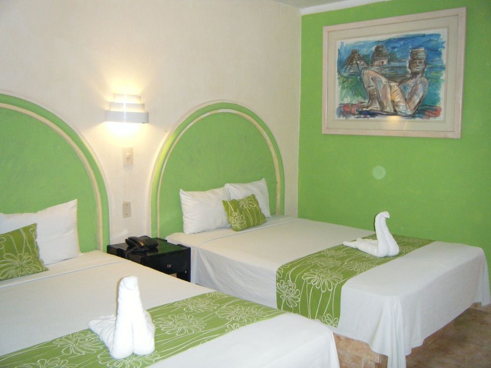 Hotel HC Internacional Standard Room, 2 Double Beds 5