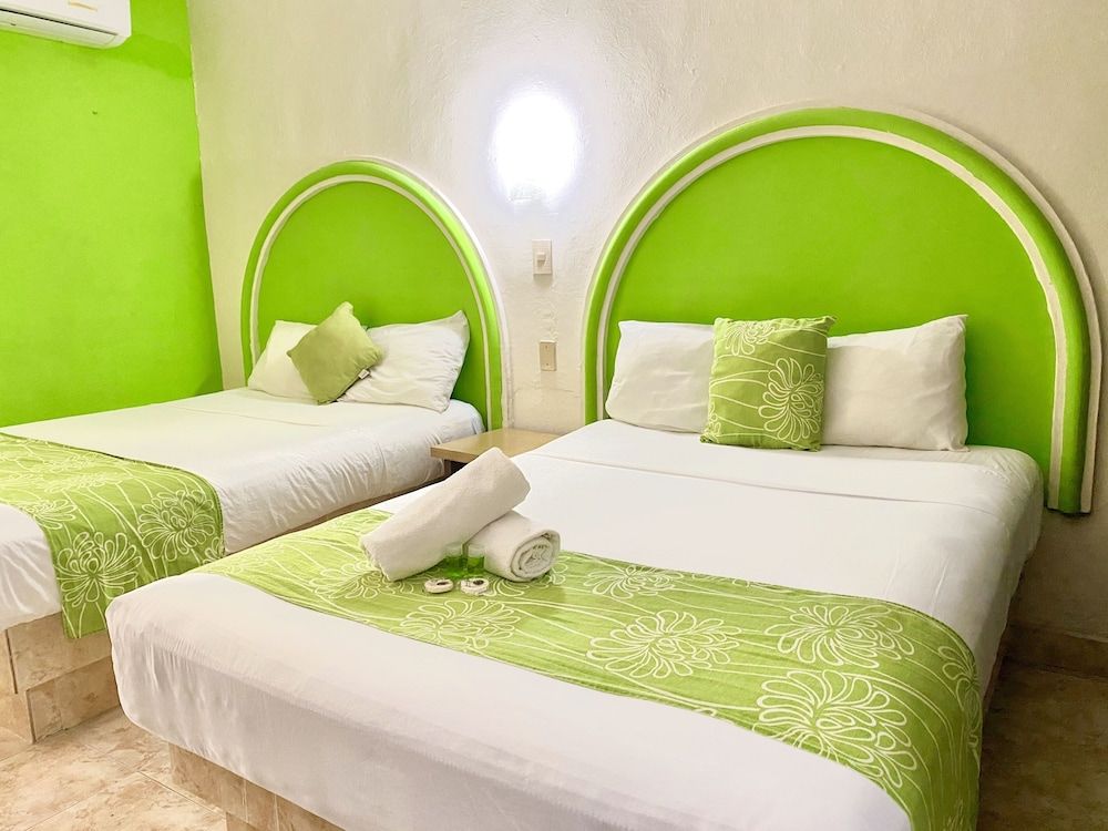 Hotel HC Internacional Standard Room, 2 Double Beds 2