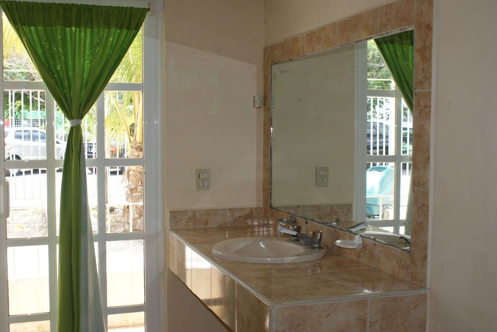 Hotel HC Internacional Standard Room, 2 Double Beds 29