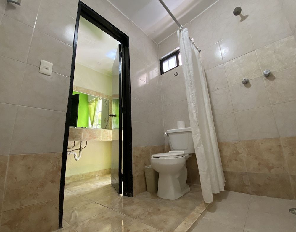 Hotel HC Internacional Standard Room, 2 Double Beds 28