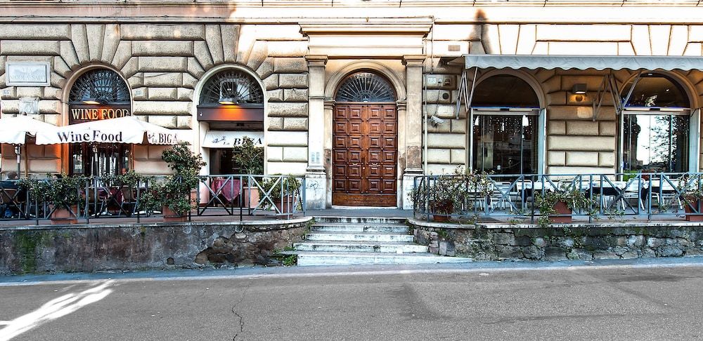 undefined Colosseo Panoramic Rooms 3