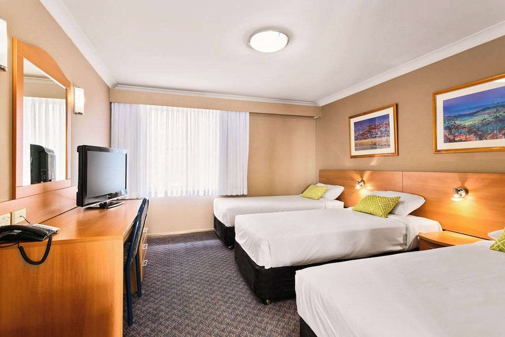 Standard Room, Non Smoking (3 Singles)