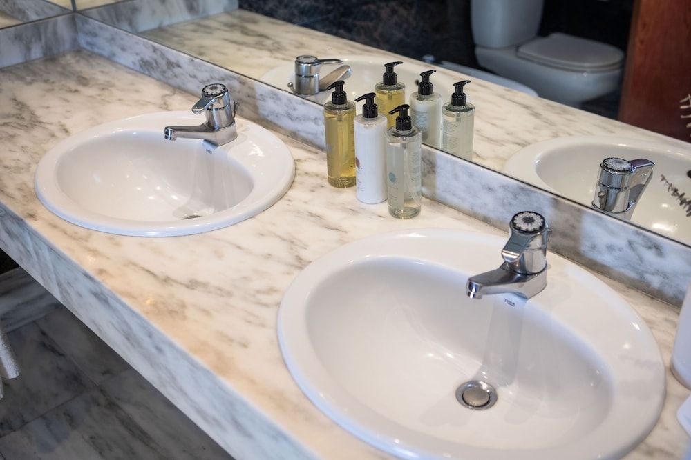 RVHotels Spa Vila de Caldes Deluxe Double Room (2 pax) 11