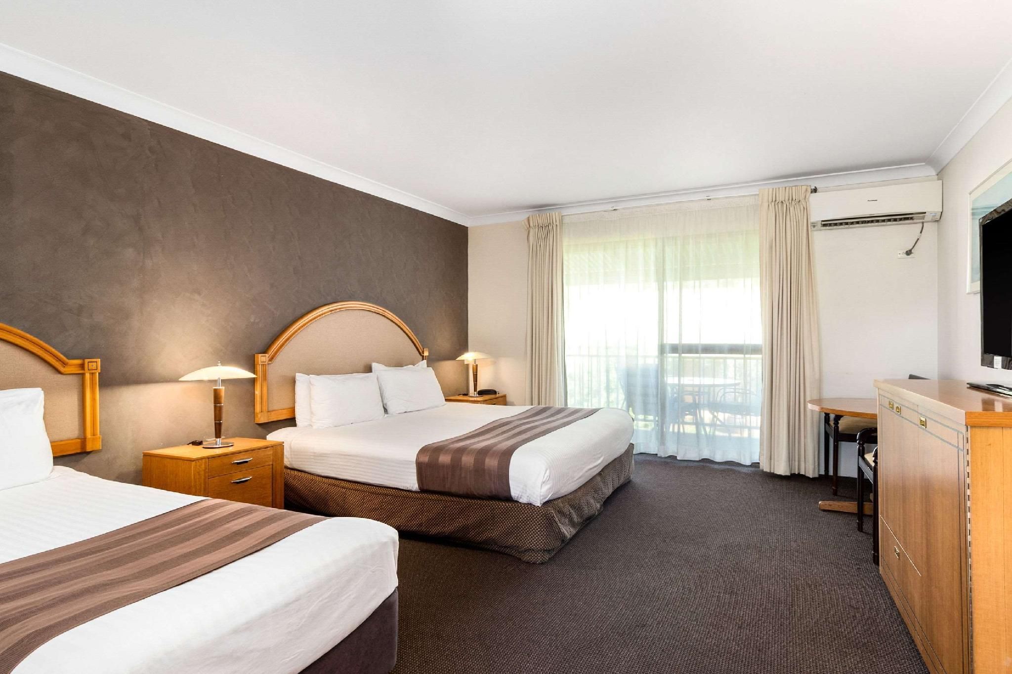 1 King Bed, 1 Single Bed, Nonsmoking