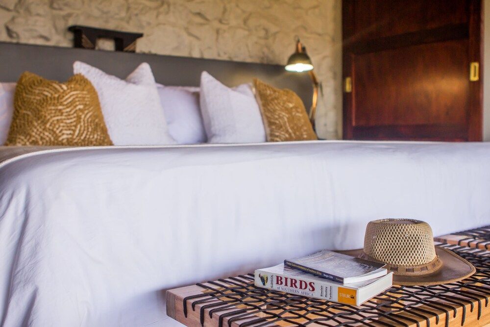 Leopard Mountain Safari Lodge Luxury Suite 2