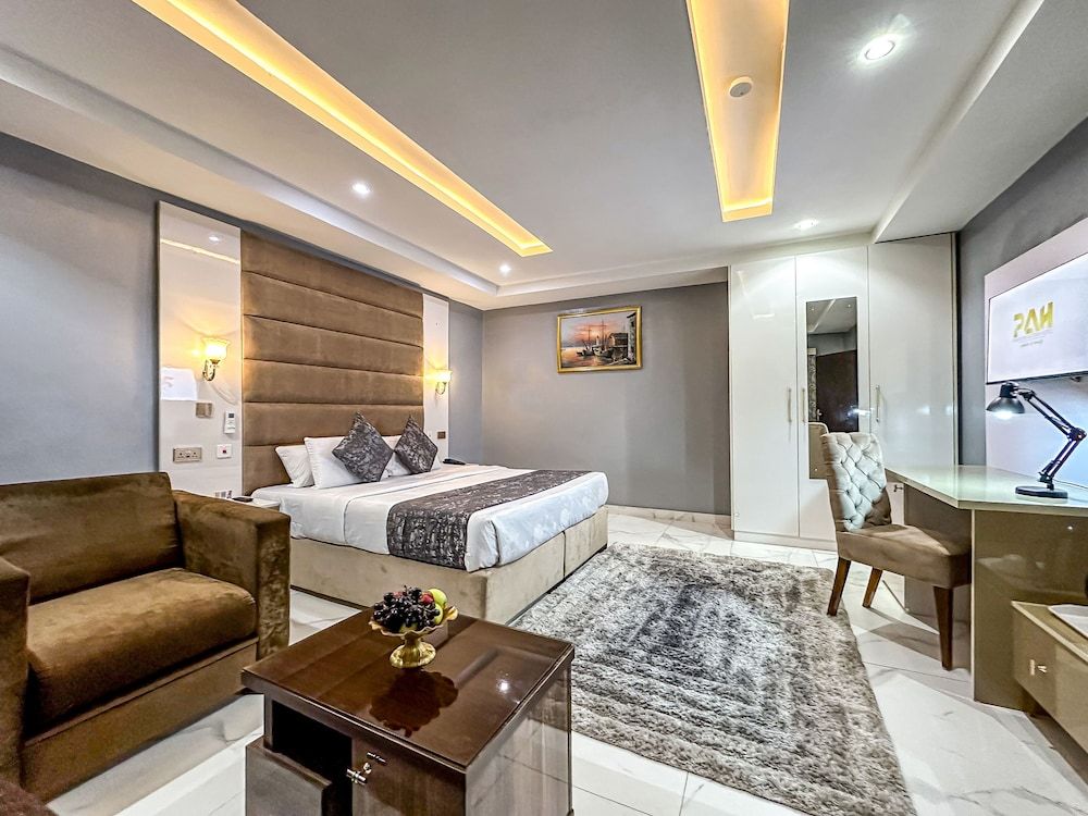 Suite (Diplomatic)