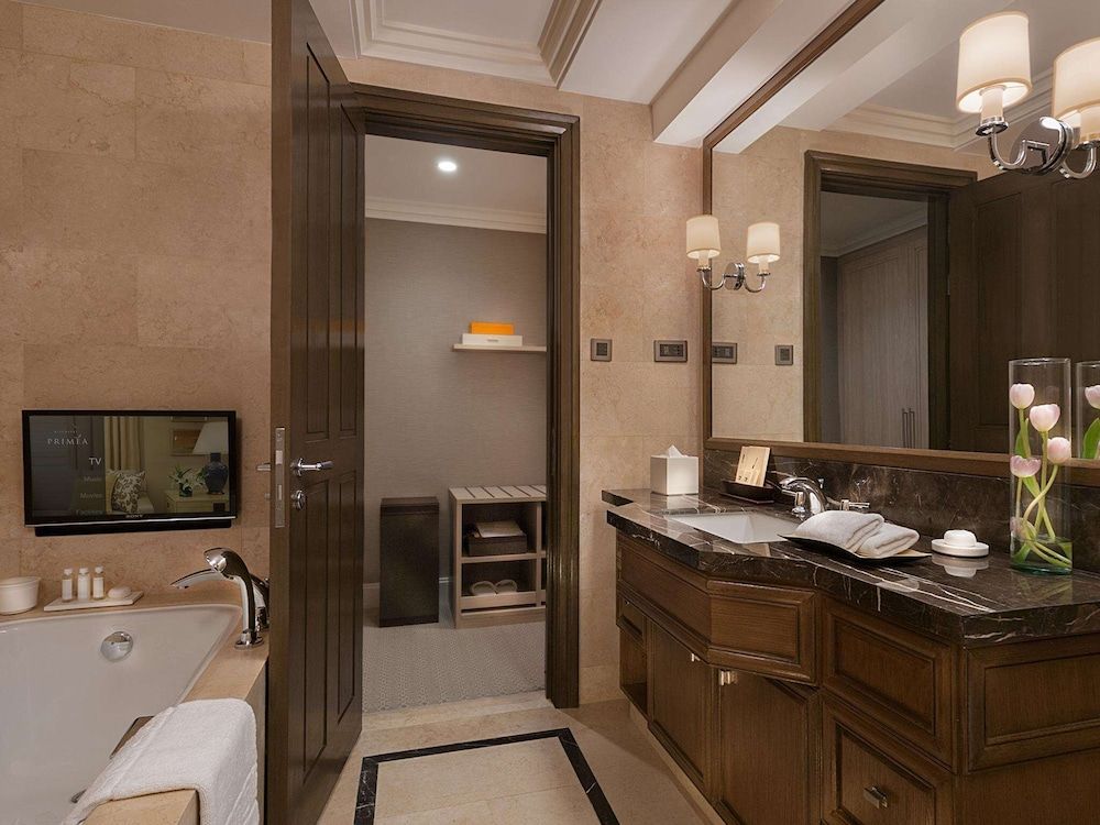 undefined Discovery Primea 8