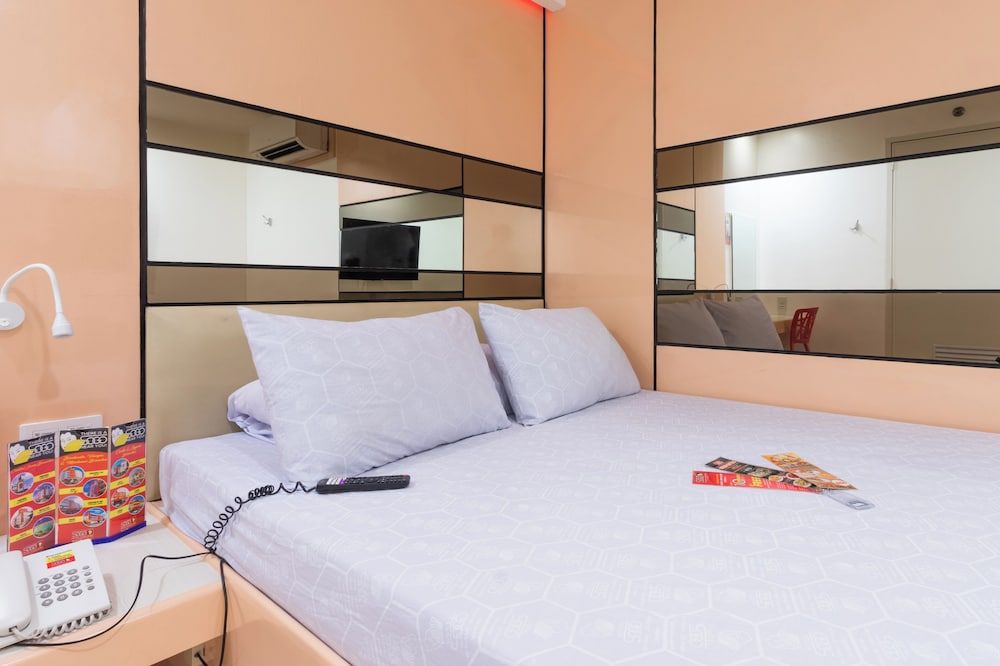 undefined Hotel Sogo Guadalupe 8