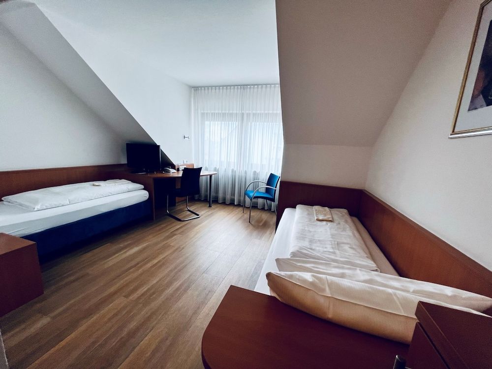 Hotel & Restaurant Goldener Pflug Standard Double Room 7