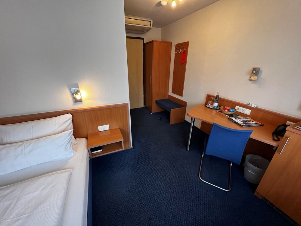 Hotel & Restaurant Goldener Pflug Standard Single Room 7