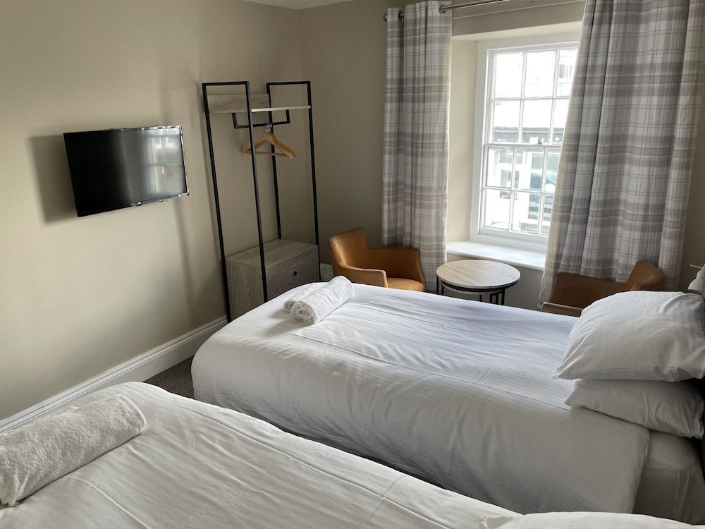 Twin Room, Private Bathroom