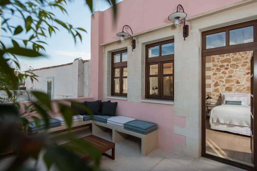 Superior Suite, 1 King Bed with Sofa bed, Terrace