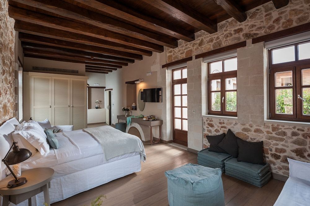 Superior Suite, 1 King Bed with Sofa bed , Porch