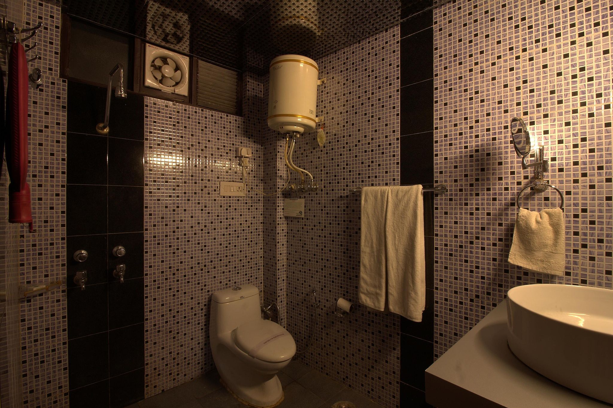 Gandhis Paradise Most Centrally Located Hotel In Mcleodganj Premium Valley View With Independent Balcony 6