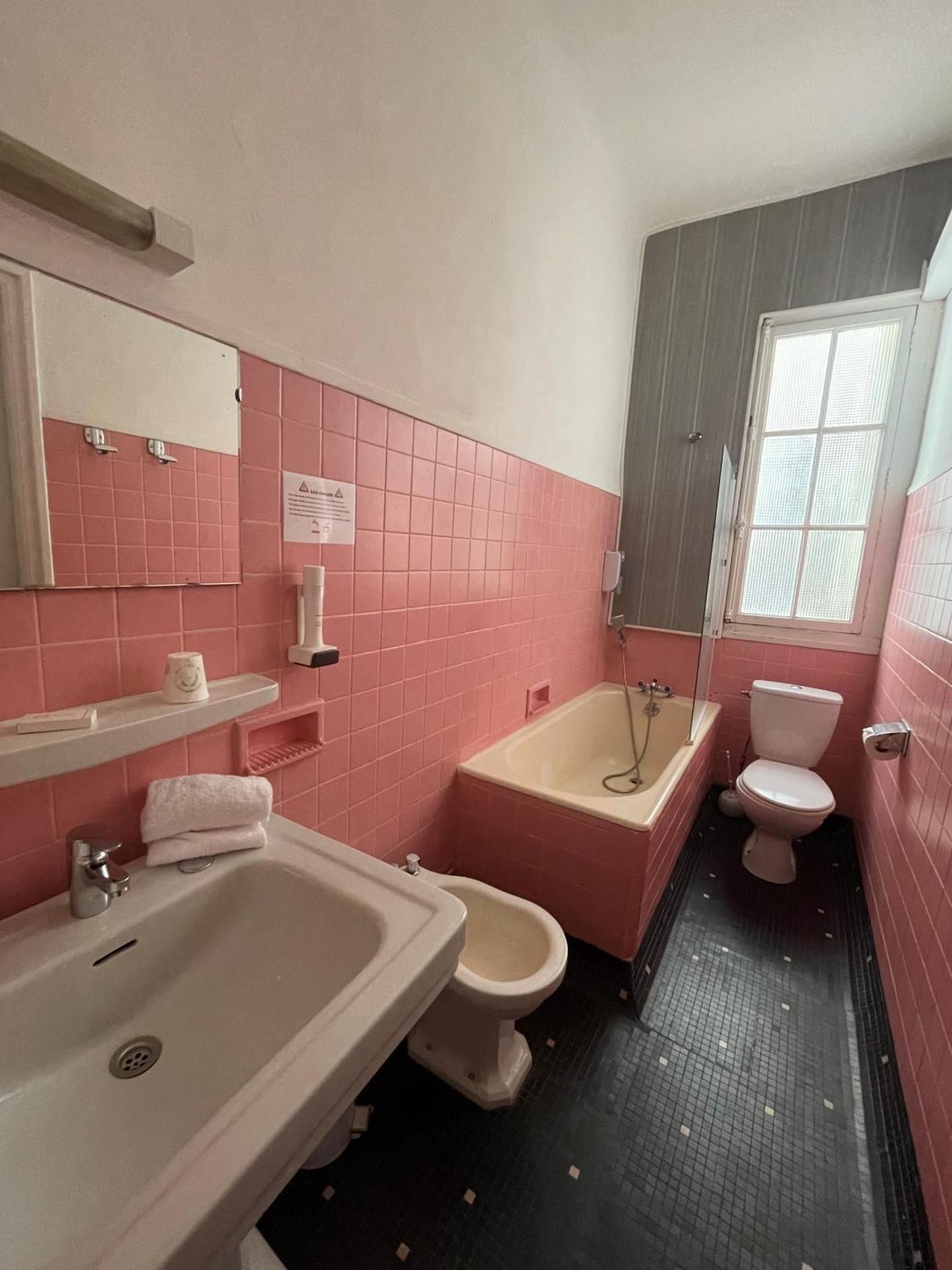 Classic Twin Room