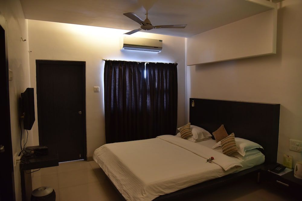 Royal Suite, 1 Bedroom, Smoking, Balcony