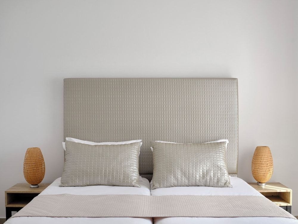 One Bedroom Family Suite