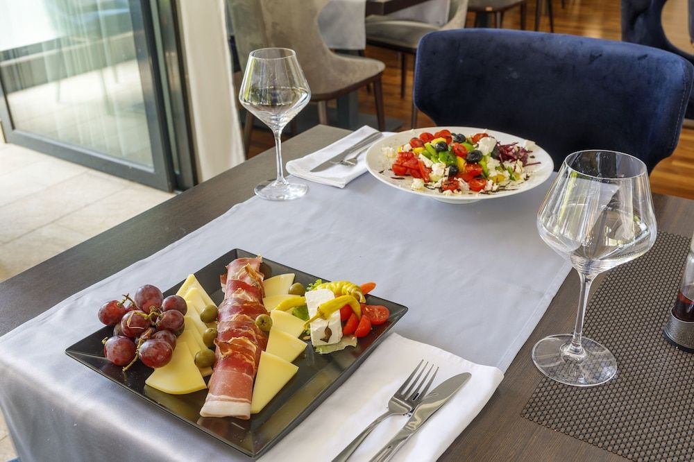 undefined Annex building Art hotel 5