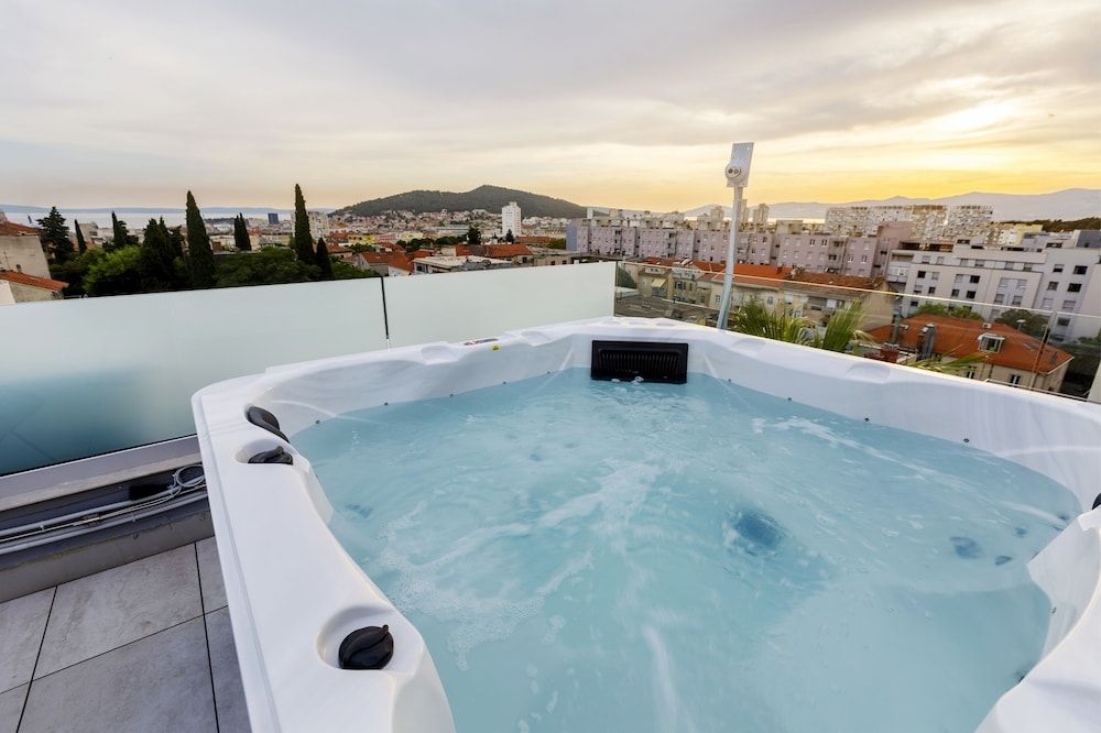 undefined Annex building Art hotel 10