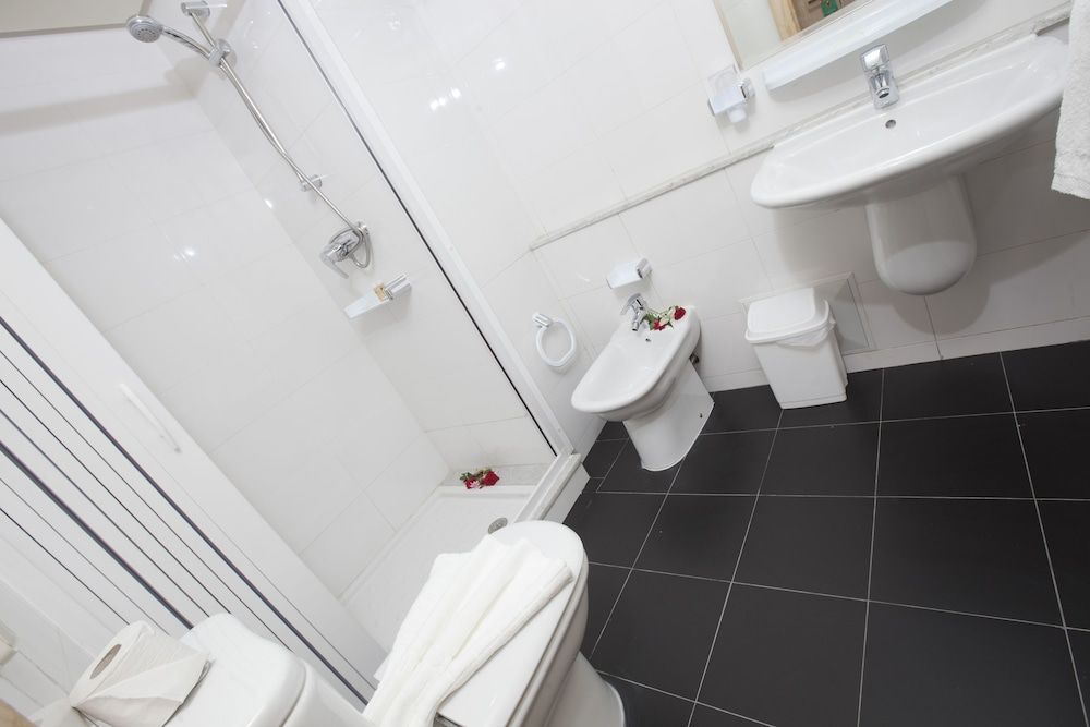 Alwalid Hotel Double Room 6