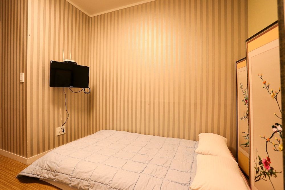 Mama Guest House Double Room 3