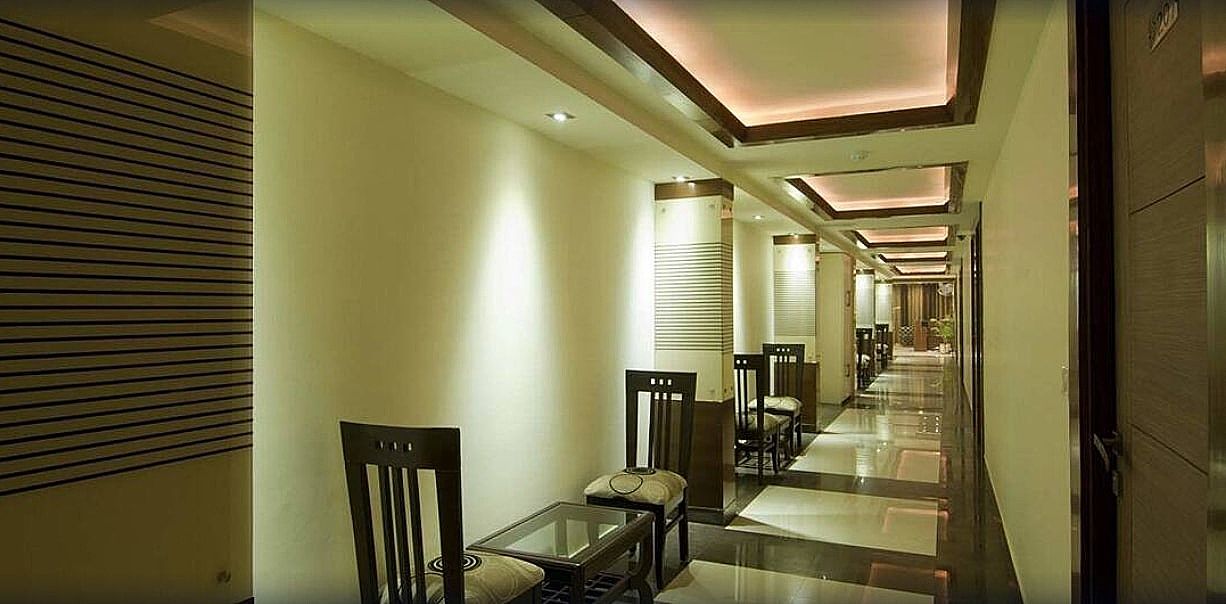 Food & Dining