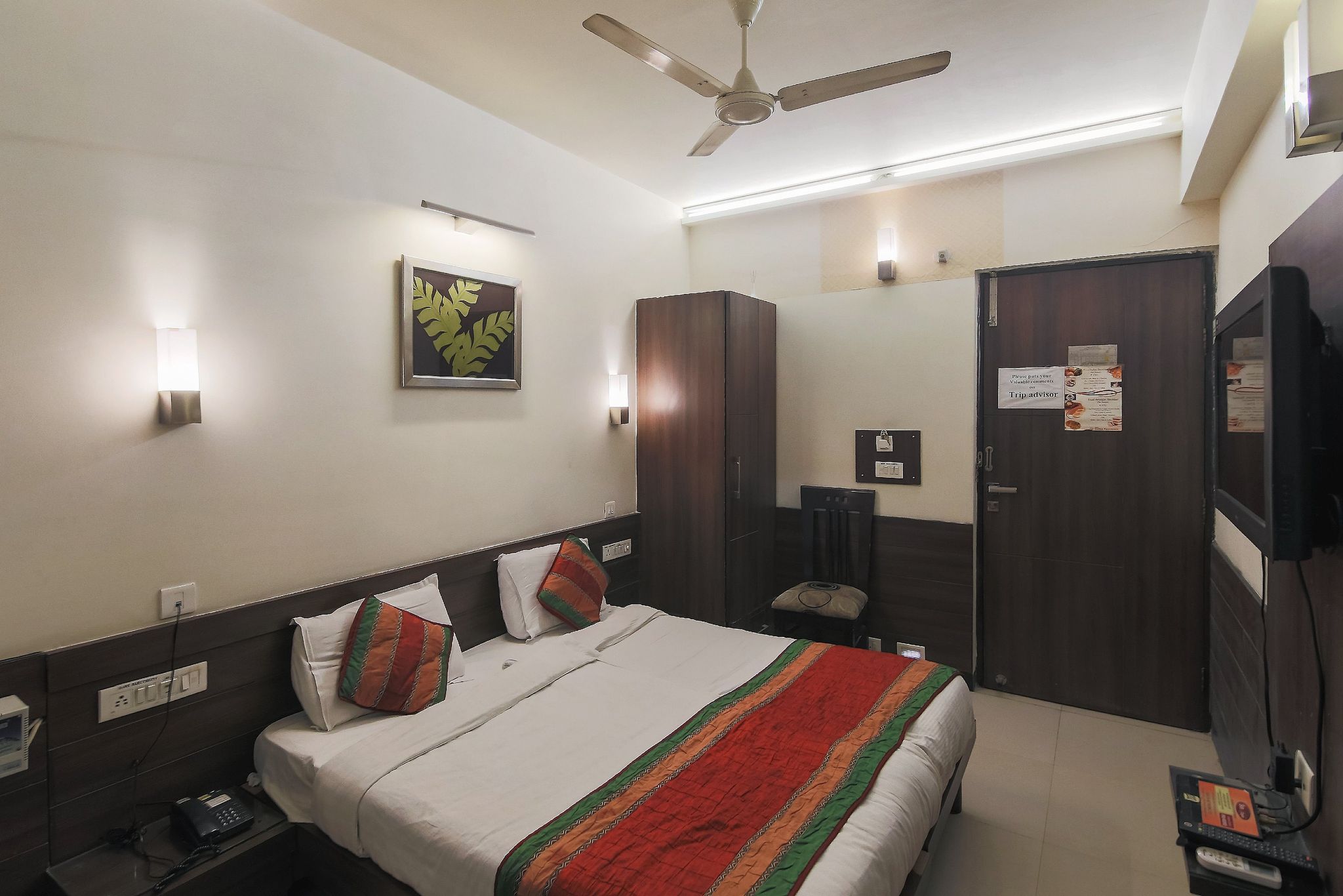 Hotel Shree Residency Standard Room Double 6