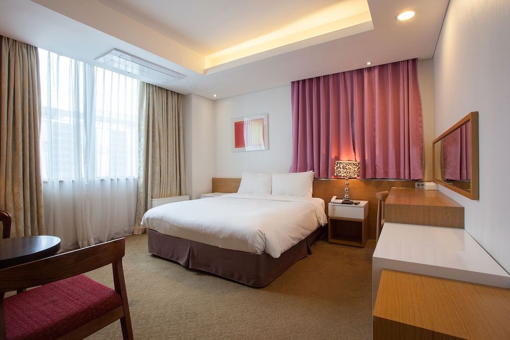 undefined Pharos Hotel 2