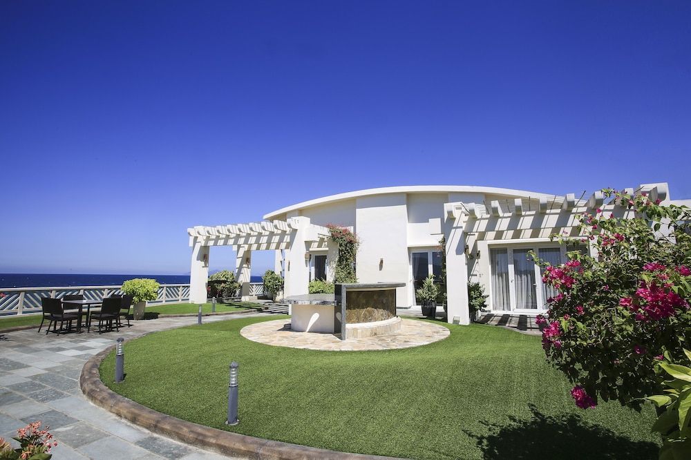 undefined Olalani Resort and Condotel 3