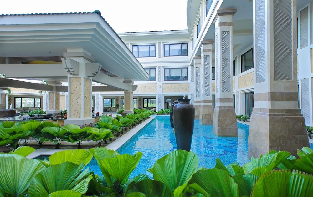 undefined Olalani Resort and Condotel 4