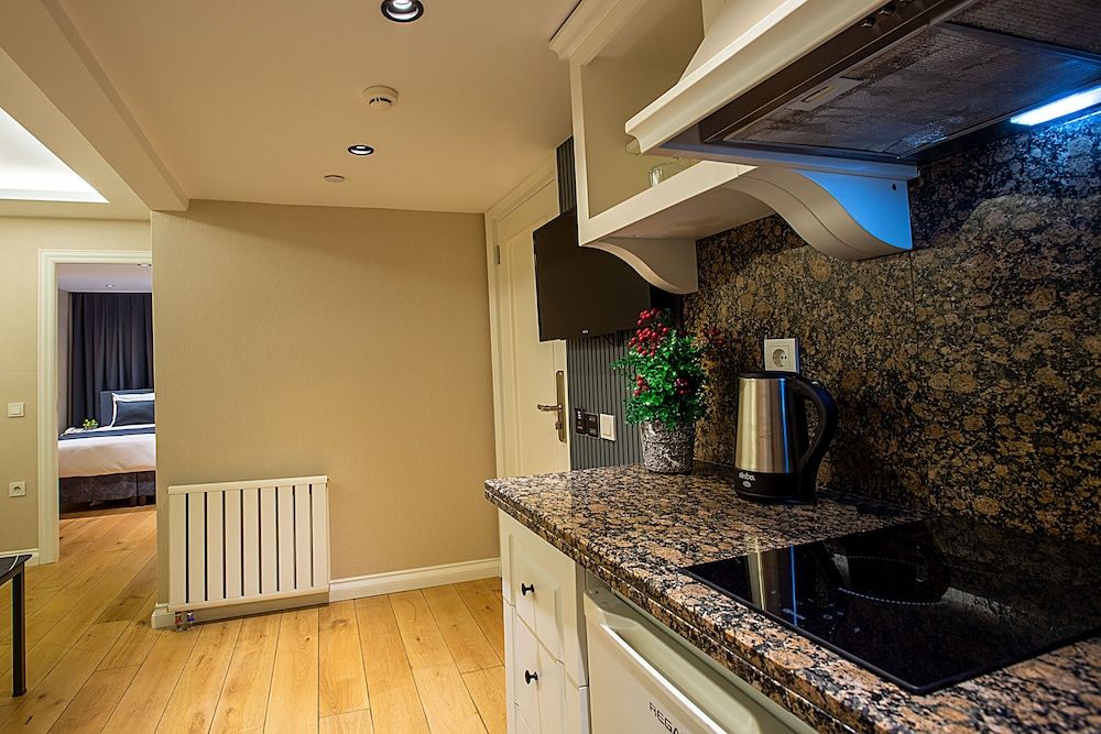 undefined Moss Suites Hotel 8