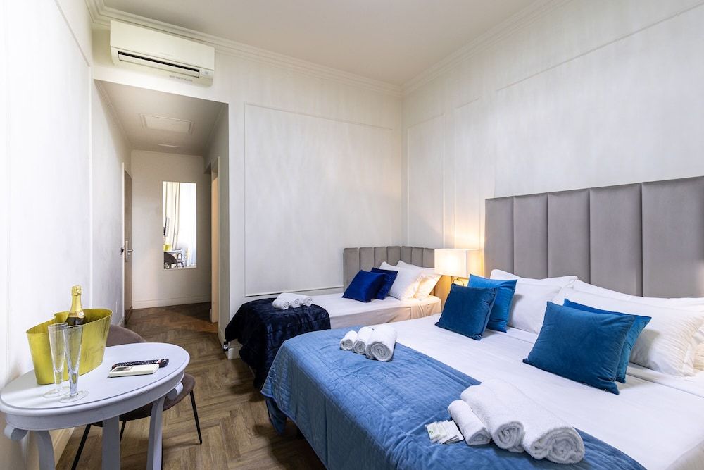 undefined Les Chambres d' Or 2