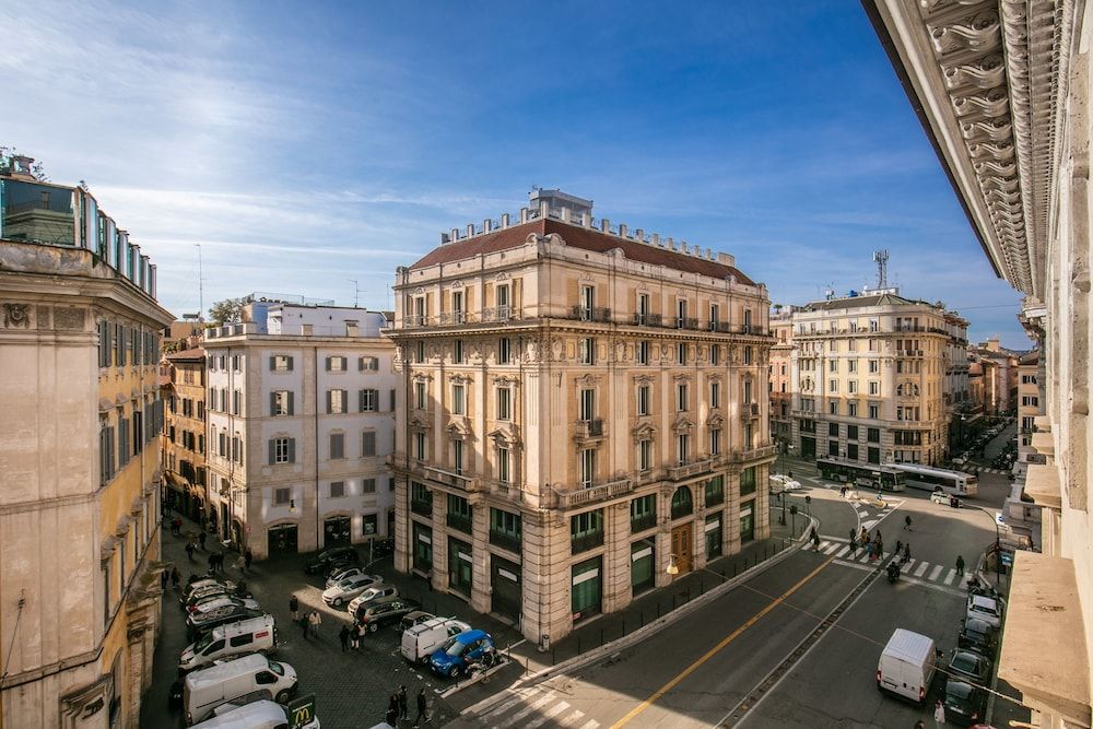 undefined Tritone Top House 9